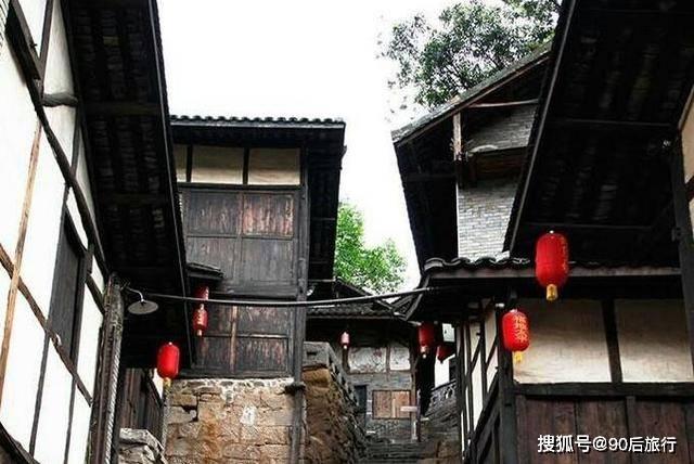 十二生肖终于全部归位,蛇的“皮肤”霸气外露,只有猪的太可笑了-您的全面问答平台